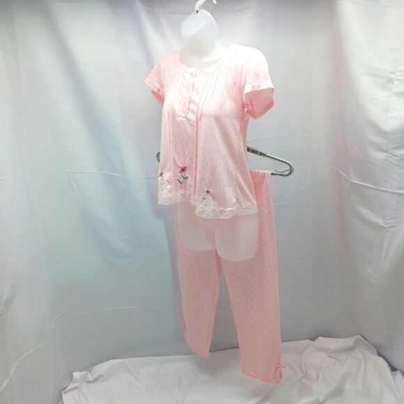NWOT Lati Fashion Pink Polka Dot Pajama Set Lace Dainty Floral Hem Womans M - Picture 1 of 16
